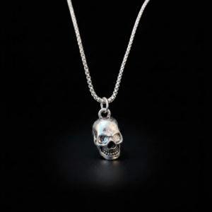 Terasest Kaelakee "Kolju"