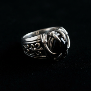 925 Hõbesõrmus "Dragon Claw Black Onyx"
